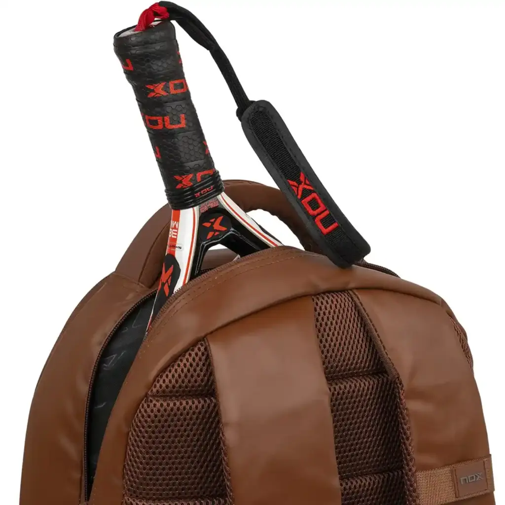 NOX PRO SERIES Marron Camel Padel Backpack, nox backpack Image 6NOX PRO SERIES Marron Camel Padel Backpack, nox backpack Image 6