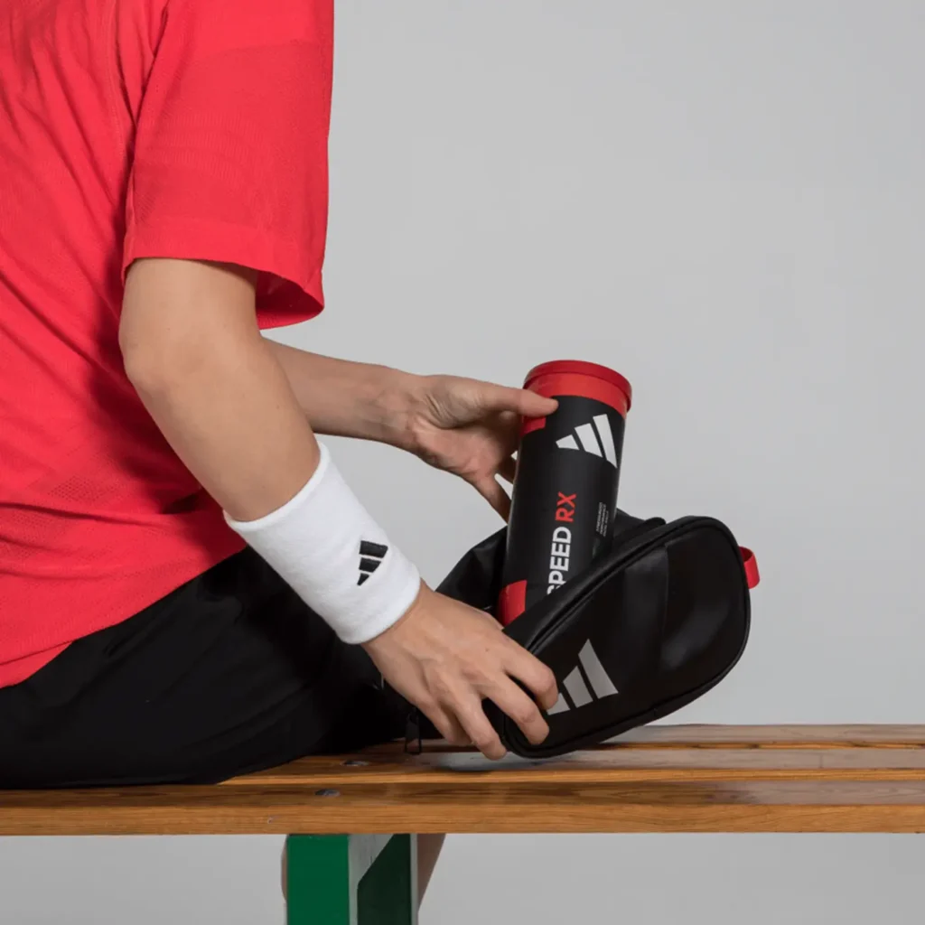 ADIDAS Toiletry Padel Bag 3.4 Ale Galán 02