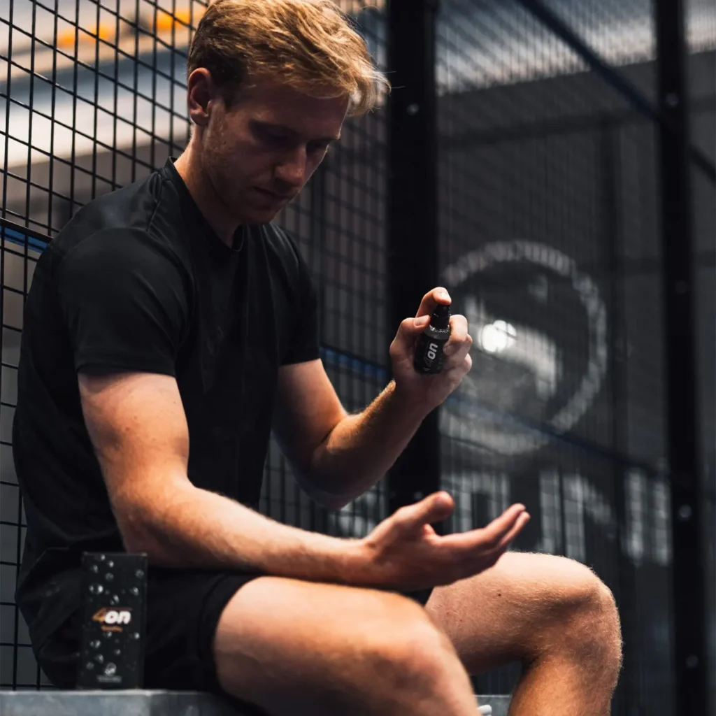 4on TotalDry Grip Spray 05