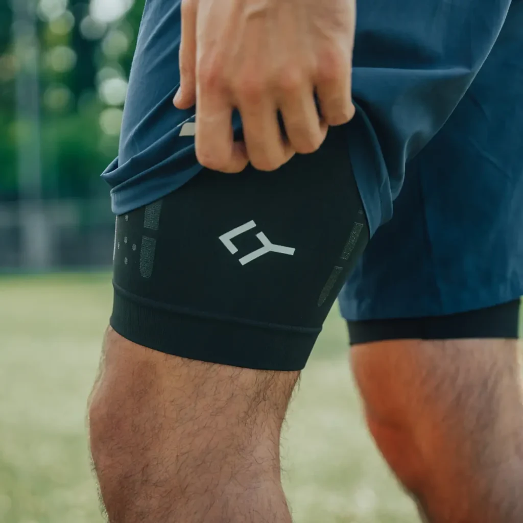 FLOKY Activator Biomechanical Padel Shorts Black 04