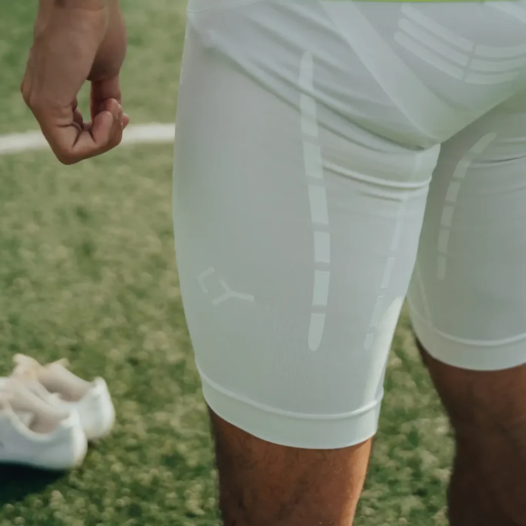 FLOKY Activator Biomechanical Padel Shorts White 05