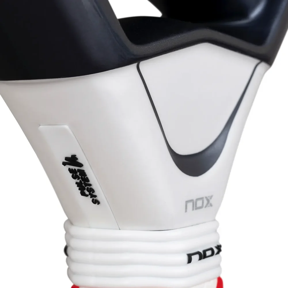 NOX AT10 Genius Xtreme Lite 12K 2026 Padel Racket Agustin Tapia 02