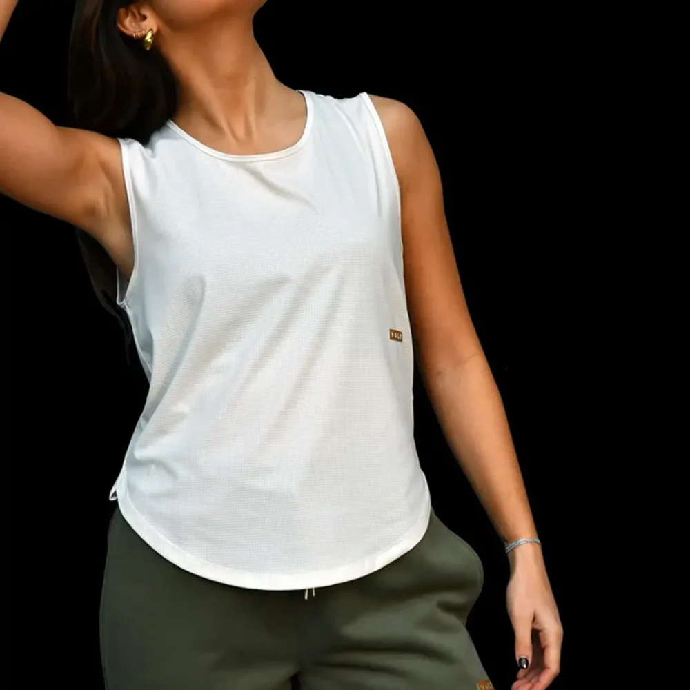 VOLT Performance Relaxed Padel Tank Top09