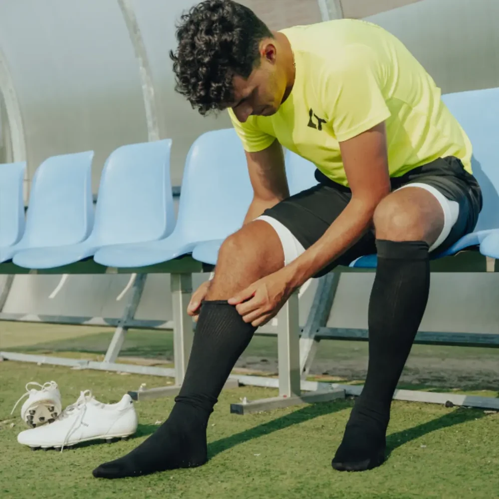 FLOKY Re-Charge Football Socks 2026 - Image 7