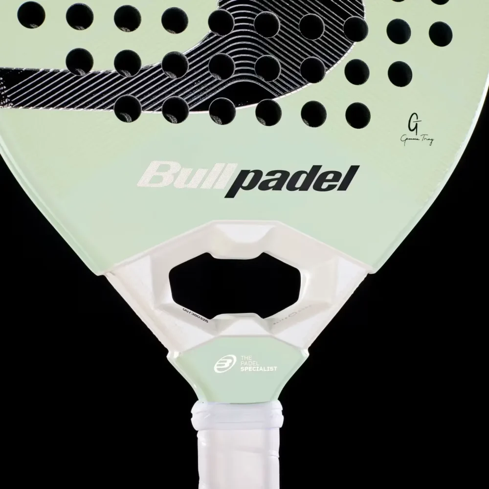 BULLPADEL Elite W 2027 Padel Racket 03